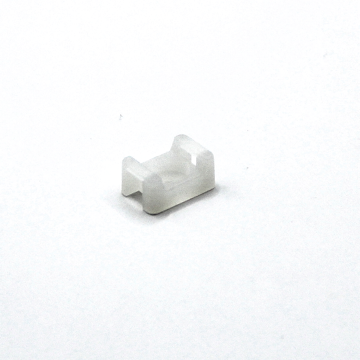 картинка STW-1 Монтажная база, белая, под винт М3, для хомутов шириной до 4 мм, (упак 100 шт) от магазина Одежда+